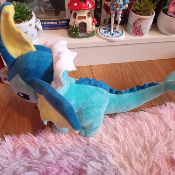 Pokemon Vaporeon Plushie - Picture 2 of 4